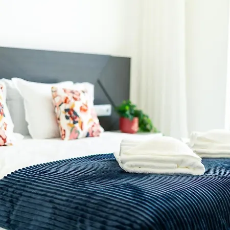 Luxury Haven At Dona Ana Residence, * Lagos